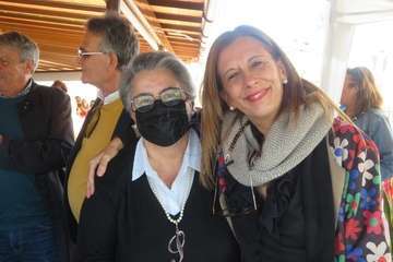 El exconcejal Antonio Benítez recibe el reconocimiento de amigos y familiares en su 80 aniversario/TA.